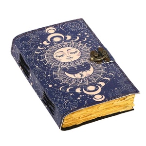 Cuaderno de cuero hecho a mano personalizado Vintage Sun Moon diario espiral estilo Sketchbook hombres mujeres organizador diario para uso diario - Product Image 1