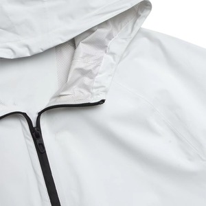 Chubasquero impermeable de secado rápido para hombre 100%, diseño único con estilo de calle alta para uso al aire libre en invierno, chubasquero de Color blanco - Product Image 4