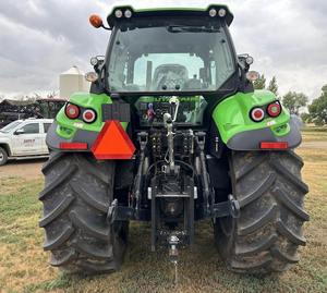 Tractor 2023 Deutz-Fahr AGROTRON 6155 TTV con 155HP, transmisión continuamente variable e hidráulica de precisión - Product Image 1