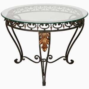 Table basse polyvalente en verre et fer pour l'entrée de l'hôtel dans la cour extérieure de l'entrepôt - Product Image 1