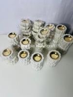 Photophore en marbre blanc de créateur Diya avec artisanat en résine de laiton pour Puja et décoration de la maison Couleur claire