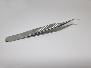 Pince à épiler professionnelle en acier à pointe en fibre, anti-statique, durable, avec logo personnalisé, service OEM/ODM et échantillons de pinces à épiler - Product Image 4