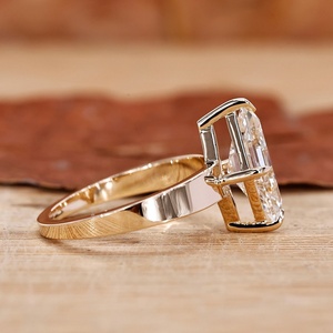 Anillo de Compromiso Solitario de Diamante Cultivado en Laboratorio con Corte Lozenge de Lujo de 1-2 Quilates Personalizado, Anillo de Bodas de Plata de Ley 925, Regalo de Aniversario - Product Image 3