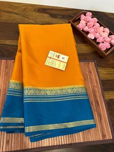 Sarees en pure soie indiens de brocart traditionnel sur mesure adaptés à une utilisation dans les mariages et idéaux pour la revente - Product Image 2