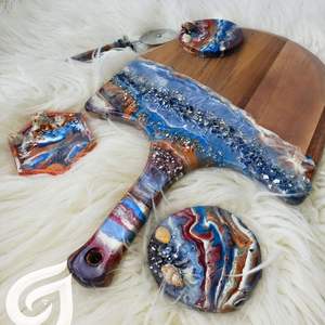 TABLA DE CORTE DE RESINA EPOXI DE MADERA DE TECA PERSONALIZADA A MANO INTELIGENTE, DISEÑO DE LUJO MODERNO, apto para lavavajillas para servir alimentos - Product Image 5