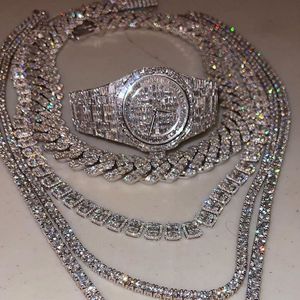 นาฬิกาที่ปลูกในห้องปฏิบัติการ Iced out Unisex ที่ขายดีที่สุดคุณสมบัติวันที่อัตโนมัตินาฬิกาเพชรไร้สีคุณภาพสูงในราคาขายส่ง