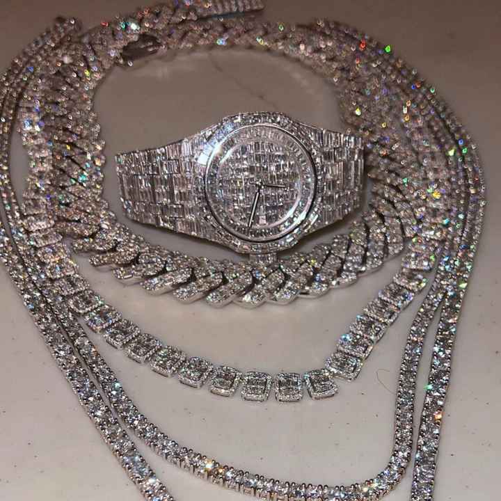 Best Selling Unisex Iced Out Lab Grown Watch Auto Date Feature High Quality Colorless Diamond Watch at Wholesale Price