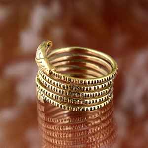 Anillo de compromiso con ajuste de bisel de serpiente de varios pisos chapado en oro de 18 quilates al por mayor, joyería para mujer - Product Image 6