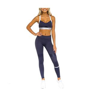 Ensemble de yoga pour femme, style personnalisé OEM, coupe extensible, vêtements de sport, 100% polyester, taille haute, imprimé, pour l'entraînement et la salle de sport - Product Image 1