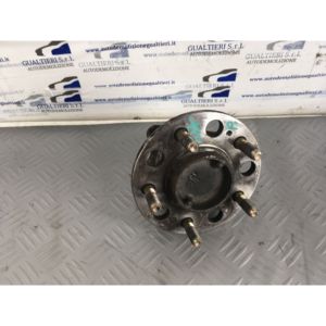 Mozzo Posteriore Destro KIA Carens 2a Serie (06>) - Product Image 1