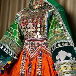 VESTIDOS AFGHANI DE ALTA CALIDAD PARA MUJER HECHOS A MANO TRIBAL VINTAGE AFGHAN KUCHI VESTIDOS DISPONIBLES A LA VENTA - Product Image 2