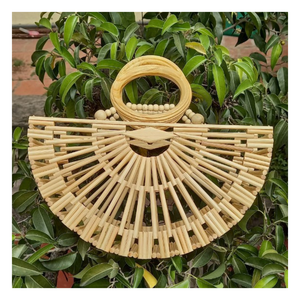 Bolso de bambú de moda, ecológico y hecho a mano, agrega un encanto bohemio único a cualquier atuendo de verano, ideal para playa, uso de picnic - Product Image 3