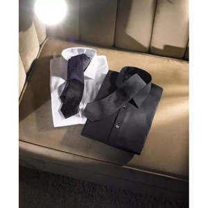 Cravatta da Uomo Calvin Klein Nera Metallizzata in Tessuto Worsted Micro Grid, Taglia Regolare - Product Image 3