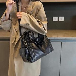 กระเป๋าถือหนังแท้ขนาดกะทัดรัดและน้ำหนักเบาจากผู้จำหน่ายอินเดียสำหรับของจำเป็นประจำวันจำนวนมาก - Product Image 5