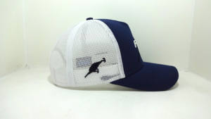 Casquette en maille personnalisée pour entreprise, avec broderie latérale, fermeture snapback, dos respirant en maille et bande intérieure sur mesure - Product Image 3