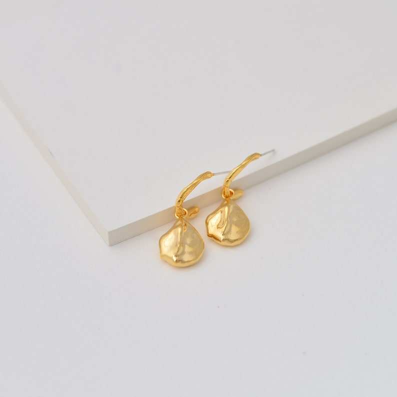 ตามการแสดง