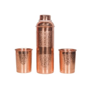 Botella de agua de alta calidad hecha de cobre puro para gimnasio de oficina y yoga Ayurveda Exportador de botella de cobre recomendado de la India - Product Image 3