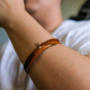 Bracelets en bois naturel pour bijoux empilables de style ethnique en gros faits à la main par Tradebyd - Product Image 3