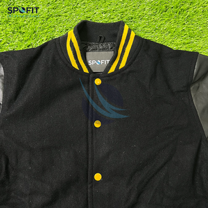 แจ็คเก็ตวาร์ซิตี้สั่งทำขายส่งสำหรับผู้ชาย แขนผ้าขนสัตว์ คุณภาพพรีเมียม สตรีทแวร์ คอตั้ง ปักลายด้านหน้า แจ็คเก็ตเลตเตอร์แมน - Product Image 4