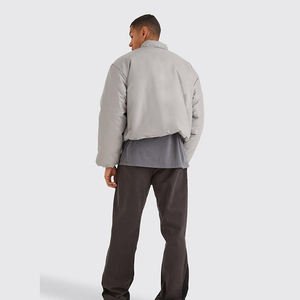 Venta al por mayor de chaquetas de ajuste regular con cremallera completa invierno superventas nueva llegada chaquetas de hombre con diseño liso personalizado de dos bolsillos - Product Image 3