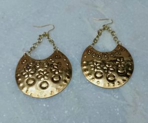 Antique Black and Gold Brass <b>Metal</b> Stud Earrings with Hand Finished Design Fashionable Party Wear <b>Bracelet</b> Accessory - Product Image 5