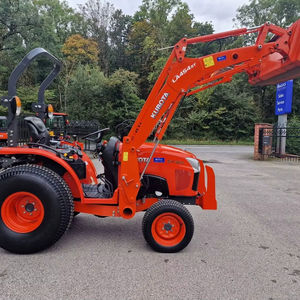 Kubota-Tracteur compact BX23S 23HP, chargeuse-pelleteuse frontale-Ensemble d'accessoires polyvalents, composants de roulements à noyau inclus - Product Image 1