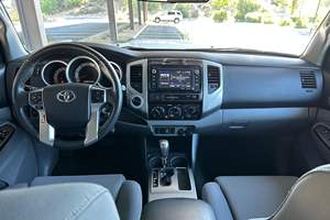 USADO LHD/RHD 2015 T0Y0TA TACOMA TRD SPORT DOBLE CABINA - Product Image 2