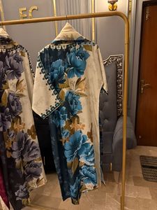 Ssumaira นำดอกคาฟตันผ้าไหมสวิสที่สวยงามมาพร้อมกับผ้าไหม dupatta และกางเกงขายาว - Product Image 4