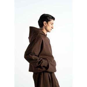Sudadera con Capucha Casual Ultra Pesada de 520GSM, Orgánica con Certificación GOTS, y Pantalones Deportivos Holgados con Pliegues en Color Mocha Marrón, Ecológicos para la Temporada de Otoño - Product Image 4