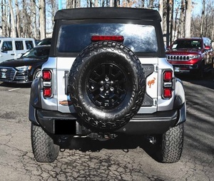 Ford Bronco Raptor 4WD 2023 incroyablement parfait avec faible kilométrage en stock, proposé à un prix incroyable que vous ne voudrez pas manquer - Product Image 2