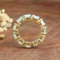 Bague en pierre précieuse d'opale multifeu naturelle Opale éthiopienne Eternity Band Femme Octobre Pierre de naissance Argent sterling 925 Plaqué or 14K
