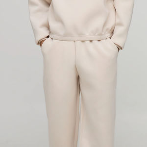 Veste de survêtement zippée durable pour homme avec poche avant, couleur unie, design élégant, dernière collection 2026, vêtements de sport pour homme pour l'hiver - Product Image 3