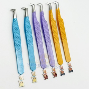 Nuevo diseño Bratz Girl Professional 90 grados CNC Extensiones de pestañas de acero inoxidable Pinzas Punta puntiaguda Estilo de volumen 12cm - Product Image 2