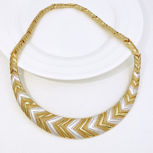 Conjunto de joyería nupcial de cobre de lujo de oro más vendido, collar italiano, pulsera, pendientes, anillo, 4 Uds., conjuntos de joyería para mujer - Product Image 4