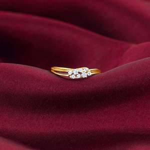 Anillo de diamante de oro de brillo cautivador - Product Image 5