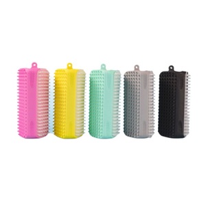 Cepillo de baño y aseo para mascotas de plástico multifuncional con cerdas de silicona suave para gatos y perros - Product Image 6