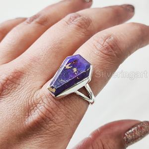 Bague pour femme en argent sterling 925, faite à la main, avec pierre précieuse turquoise cuivrée naturelle de qualité AAA, forme cercueil, pierre de naissance de décembre, idéale pour Noël - Product Image 4
