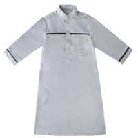 Vêtements musulmans traditionnels en gros pour hommes Thobe Design royal personnalisé Rayures personnalisées sur la poitrine pour hommes