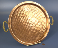 Plat de service et assiette de luxe en cuivre martelé avec dessus de table de cuisine décoratif pour la maison plateau de service en métal sûr