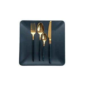 Couverts en acier inoxydable de haute qualité personnalisés avec longue poignée mince et colorée ensemble de vaisselle occidentale à steak pour une utilisation occidentale - Product Image 4