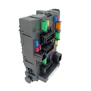 Boîte à fusibles 12V Module de boîte à fusibles BSM B5 6500.Y1 Utilisé pour Peugeot 206 1.4 1.6 Moteur - Product Image 4