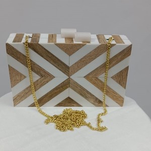 Bolsos de mano de noche de resina hechos a mano con cierre magnético de patrón de piedra de Uttar Presprad-uso diario al por mayor disponible - Product Image 5