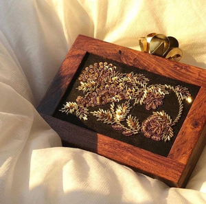 Bolso de Mano Tipo Clutch de Resina Artesanal India Personalizado para Mujer - Product Image 4