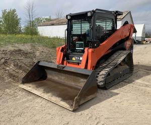 2021 Kubota SVL97 2 cargadora sobre orugas con componentes de núcleo de potencia de precisión que incluyen motor y motor - Product Image 1