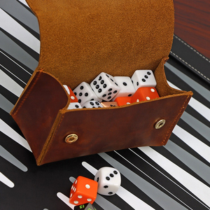 2024 personalizado portátil Vintage Crazy Horse soporte de dados de cuero accesorio de juego de mesa personalizado - Product Image 5