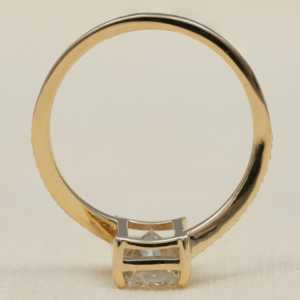 Anillo de Compromiso Romántico con Diamante de Laboratorio de Corte Radiante, Banda Bypass, Joyería de Platino con Baño de Rodio, Tecnología de Incrustación Fina, Promesa 2.600 - Product Image 4