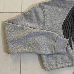 Sudaderas con Hombros Caídos para Mujer, Sudadera Corta Estampada Oversize para Mujer, Top Casual con Capucha y Logotipo Frontal, ¡Gran Venta! 2026 - Product Image 5