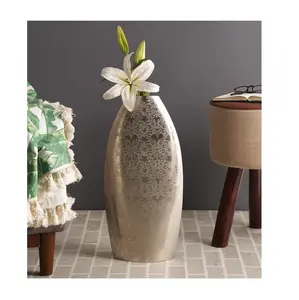 Vaso de flores de metal, excelente qualidade, design tradicional, feito à mão, decorativo, suporte de flores, estilo indiano, vaso de flores elegante