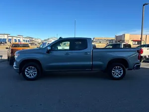 CHEVROLET SILVERADO 1500 LT 2023 USADO, Volante a la Izquierda/Derecha - Product Image 6