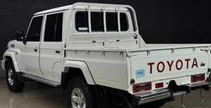 Toyota Land Cruiser 2019, Camioneta, Diésel, 4.5 Litros, Volante a la Derecha, 4 Puertas, Modelo Solo para Exportación Disponible - Product Image 4